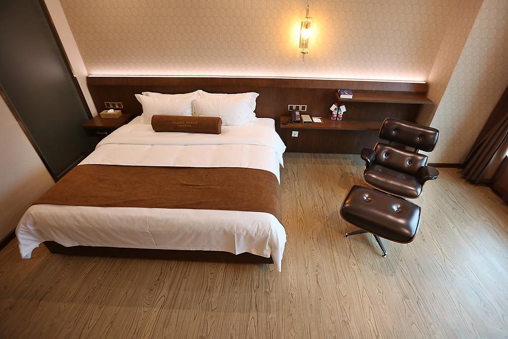 James Joyce Coffetel Hotel Guangzhou Baiyun Street North Branch Exterior photo