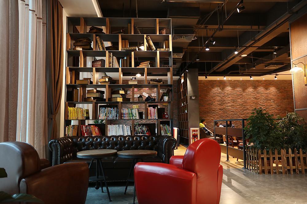 James Joyce Coffetel Hotel Guangzhou Baiyun Street North Branch Exterior photo